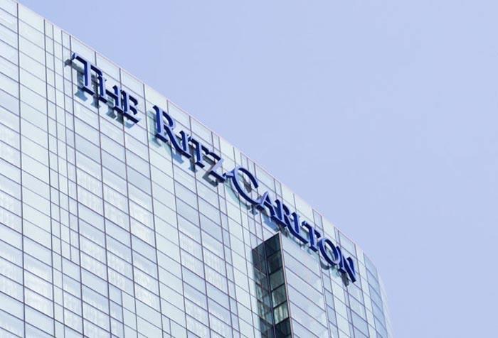 1718243227718031.jpg 發(fā)光字制作安裝公司及安裝需要注意的事項.jpg